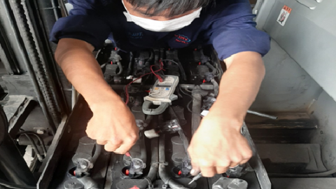 Sửa chữa ắc quy xe nâng hàng tại  Đà Nẵng, Huế, Quảng Trị, Quảng Nam...
